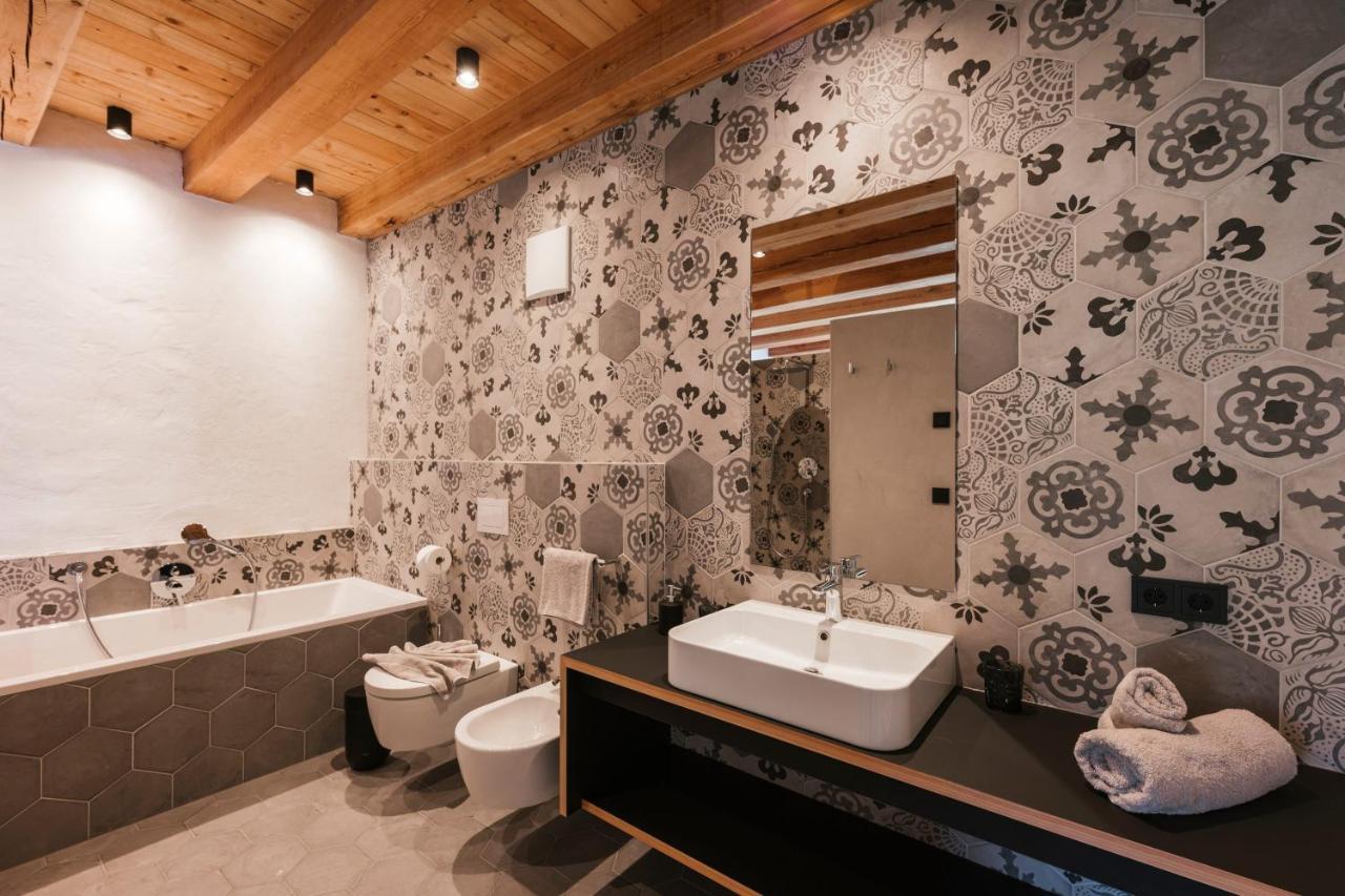 St. Vigilius Modern Historic Apartments Nals Zewnętrze zdjęcie